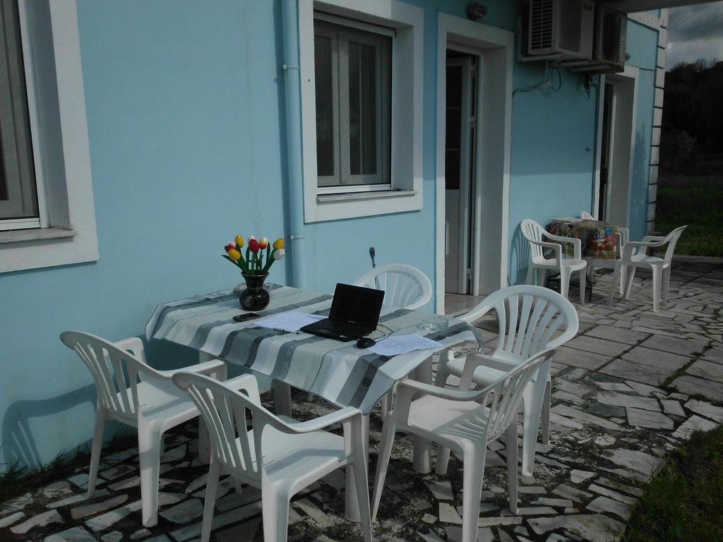 Tom'S House Apartment Skriperon Exterior foto