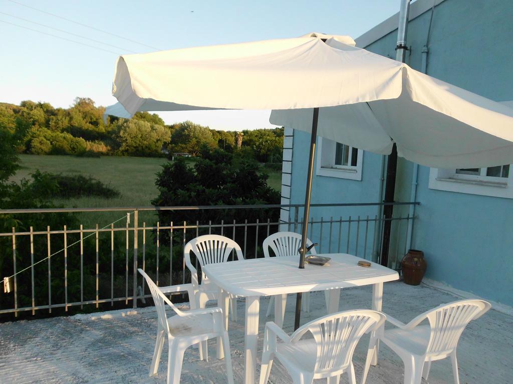 Tom'S House Apartment Skriperon Exterior foto